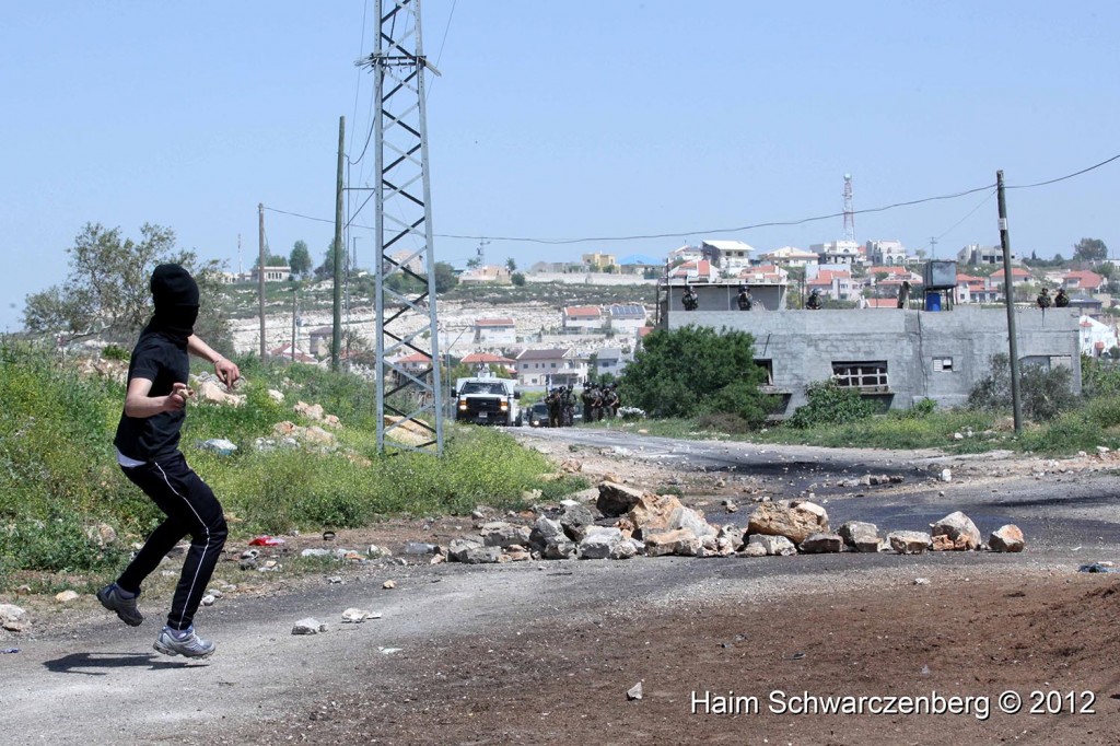 Kufr Qaddum 06/04/2012 | IMG_2327