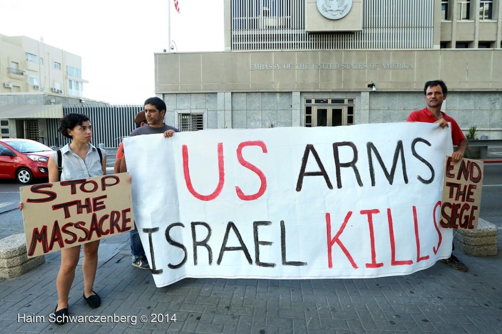 Direct action in front of the US embassy in Tel Aviv | 09/08/2014