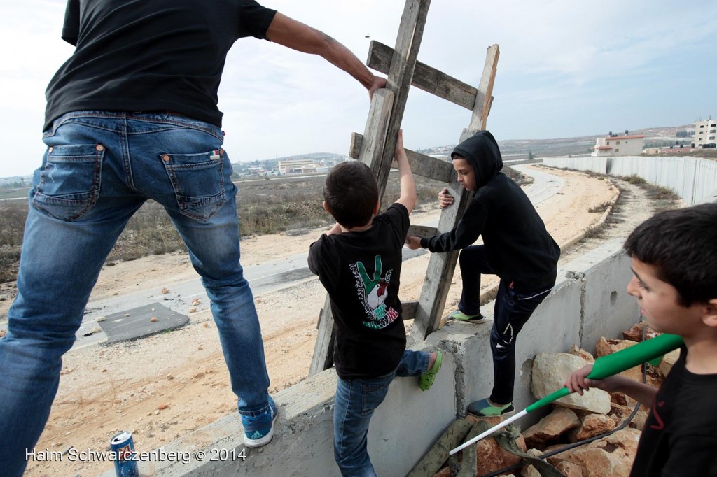 On 2 Jerusalem: Direct actions challenging the wall | IMG_8292