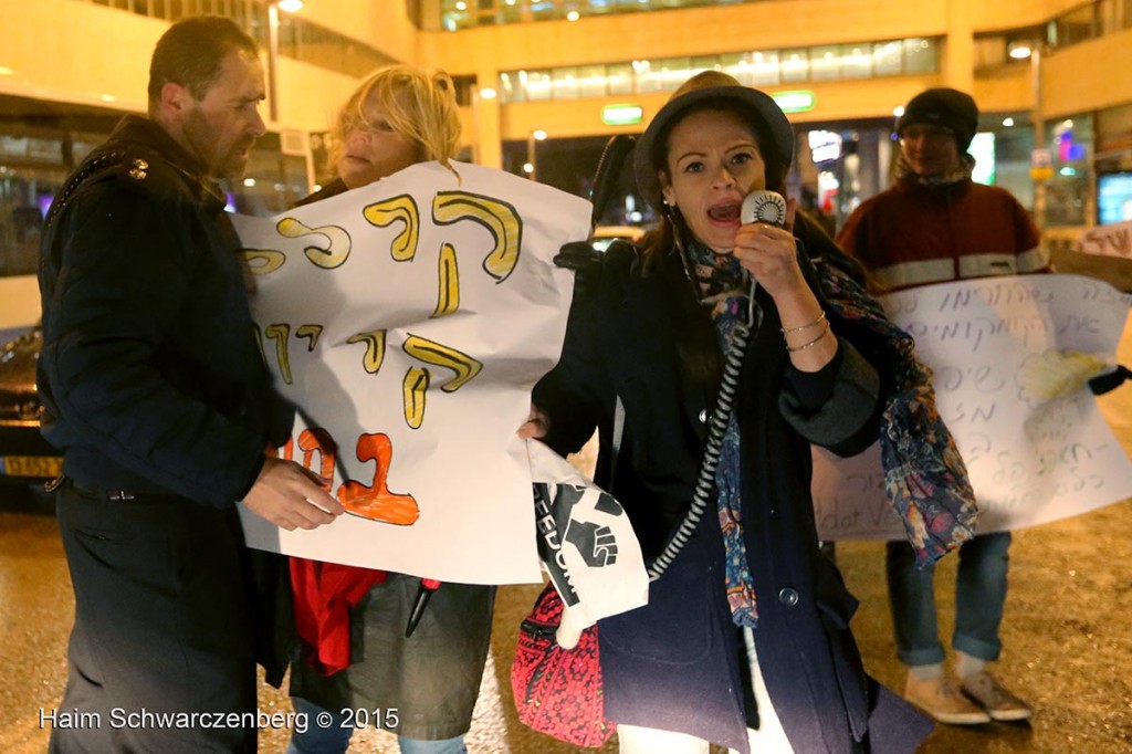 Demonstration against the incarceration of asylum seekers in Holot  10/01/2015 | IMG_7197