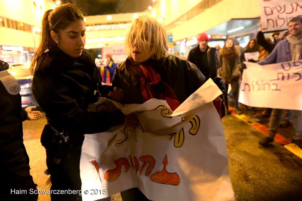 Demonstration against the incarceration of asylum seekers in Holot  10/01/2015 | IMG_7293