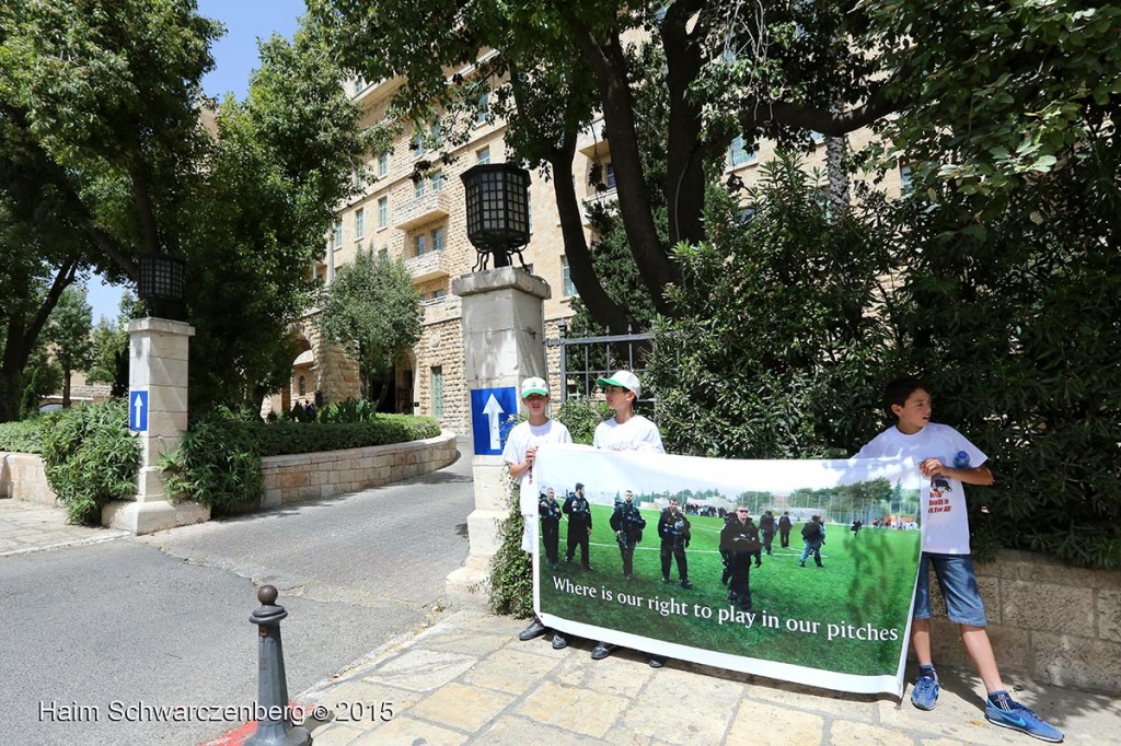 “Show Israel the Red Card“, Vigil in Jerusalem 19/05/2015 | IMG_8000