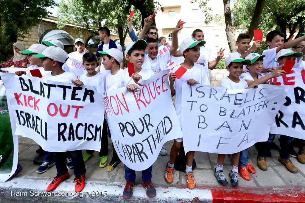 “Show Israel the Red Card“, Vigil in Jerusalem 19/05/2015 | IMG_8279