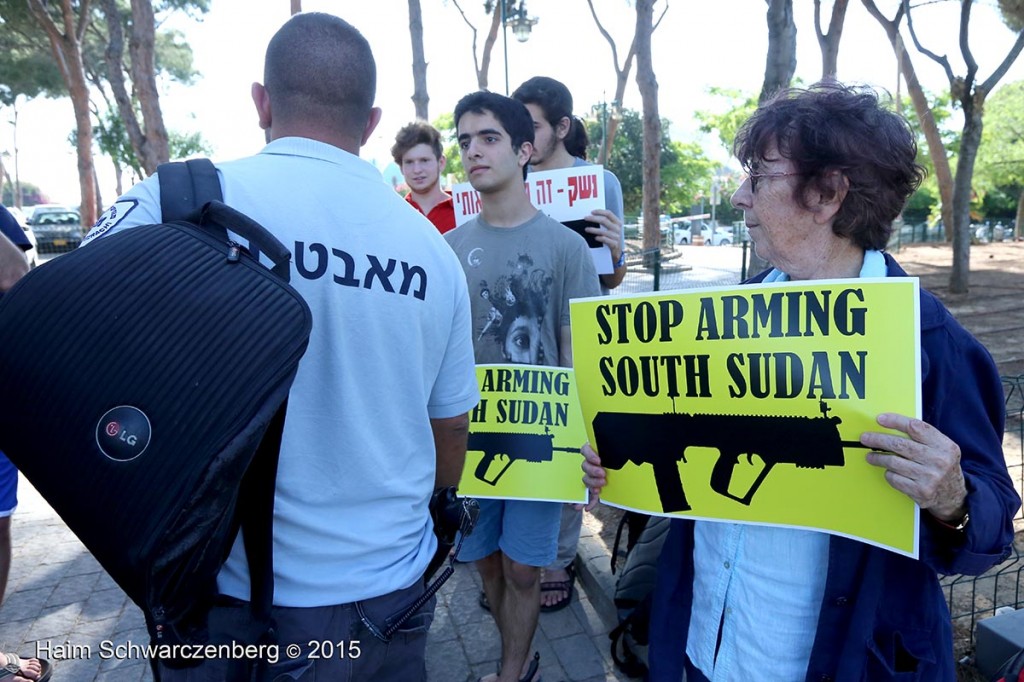 Protesting the Israeli weapons industry 02/06/2015 | IMG_9521