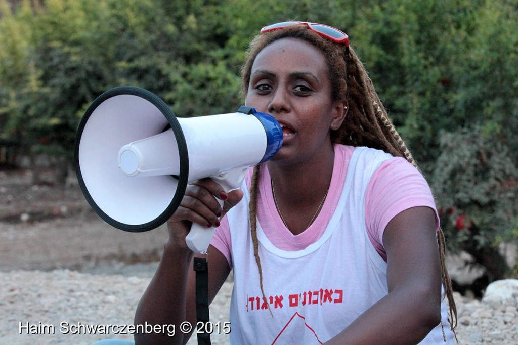 Social housing activists paying a visit with the minister of housing 29/09/2015 | IMG_0041