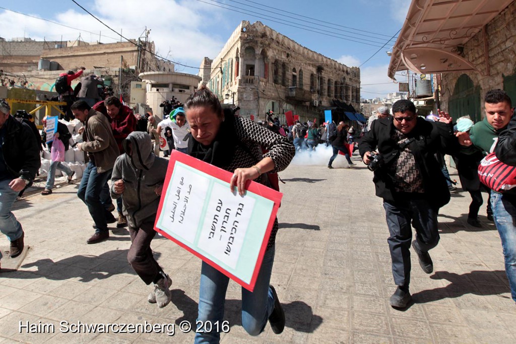 Protest in Hebron: Dismantle the Ghetto! Settlers leave Hebron! 20/02/2016 | IMG_1839