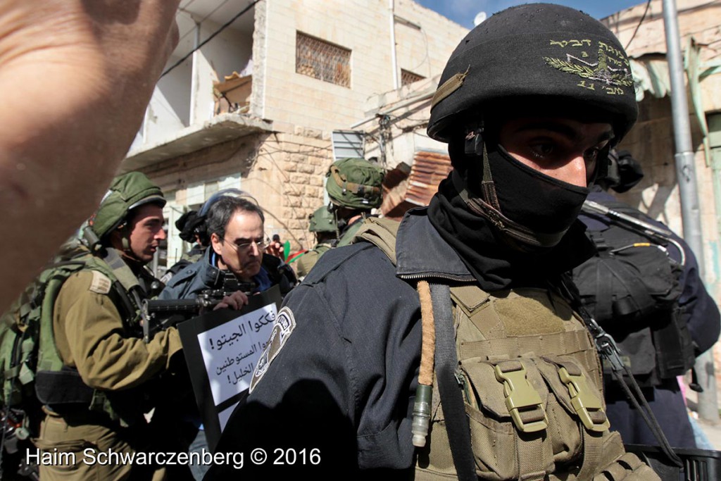 Protest in Hebron: Dismantle the Ghetto! Settlers leave Hebron! 20/02/2016 | IMG_2086