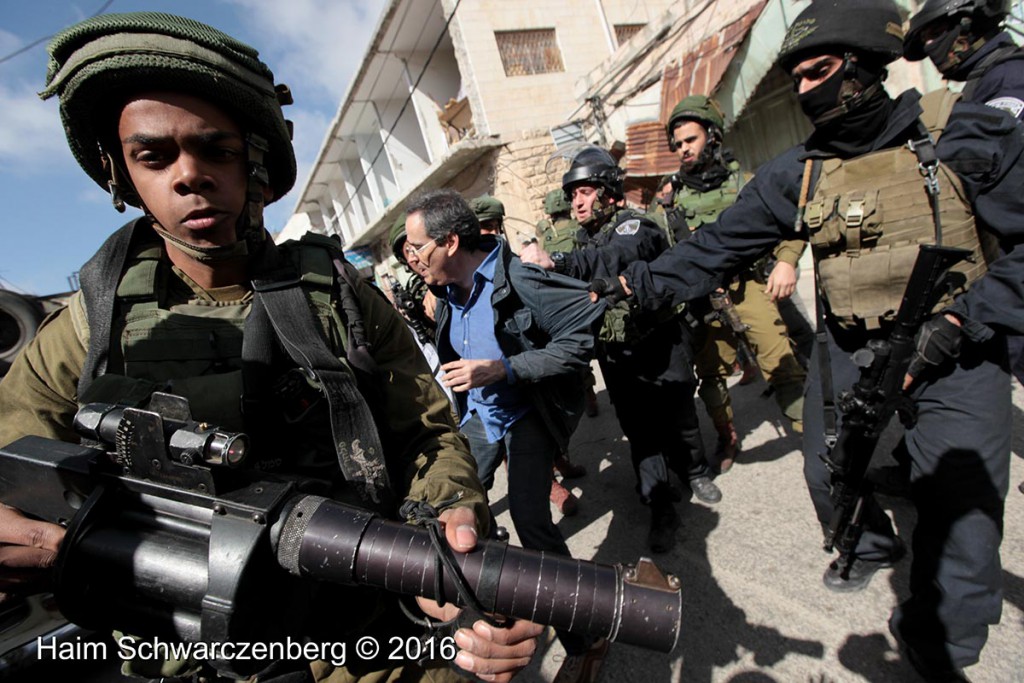 Protest in Hebron: Dismantle the Ghetto! Settlers leave Hebron! 20/02/2016 | IMG_2095